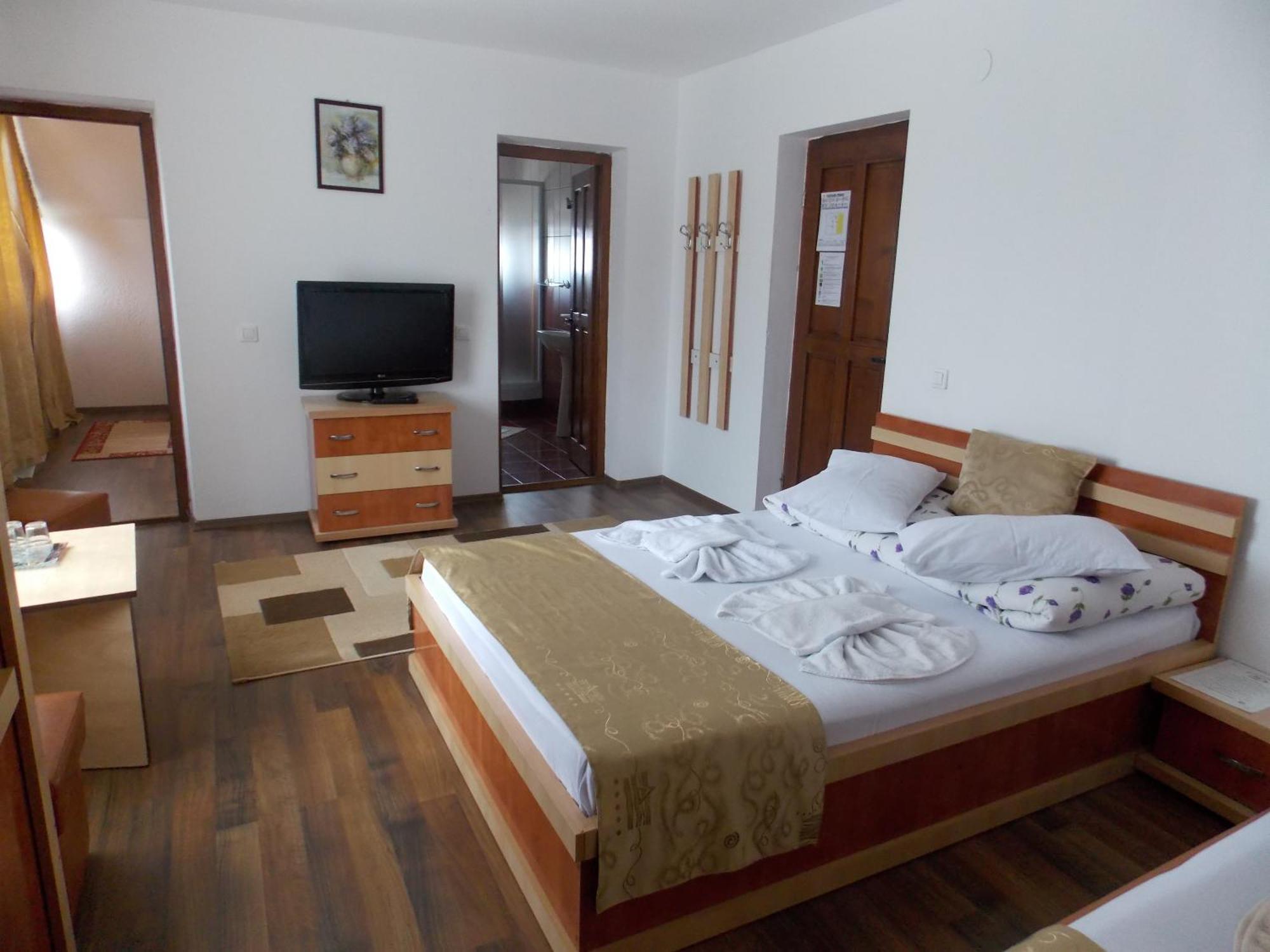 Pensiunea Paradis Rânca Exteriér fotografie